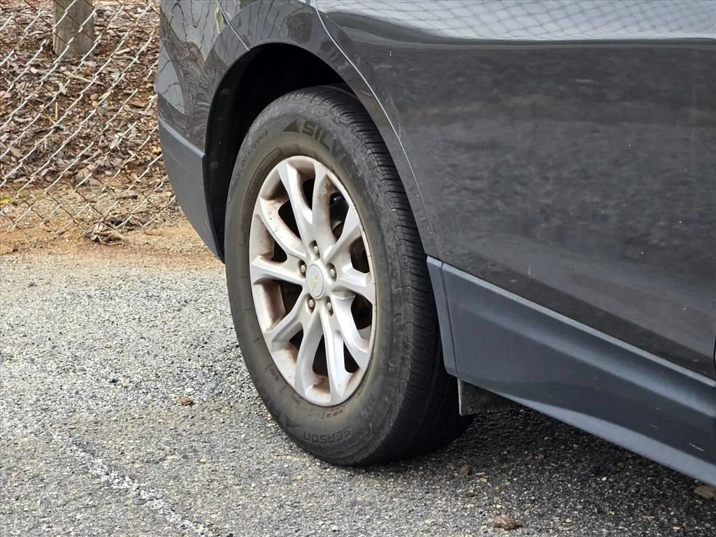 Used 2020 NIGHTFALL GRAY METALLIC Chevrolet LS image 18