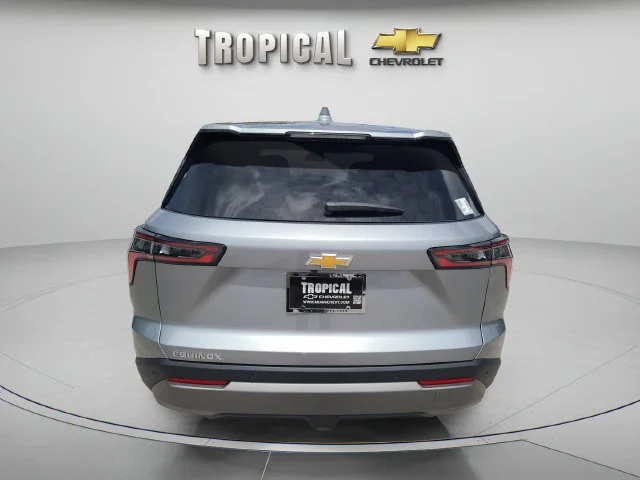 New 2027 Sterling Gray Metallic Chevrolet LT image 4