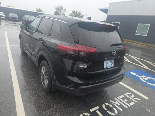 Used 2024 Black Nissan S image 4