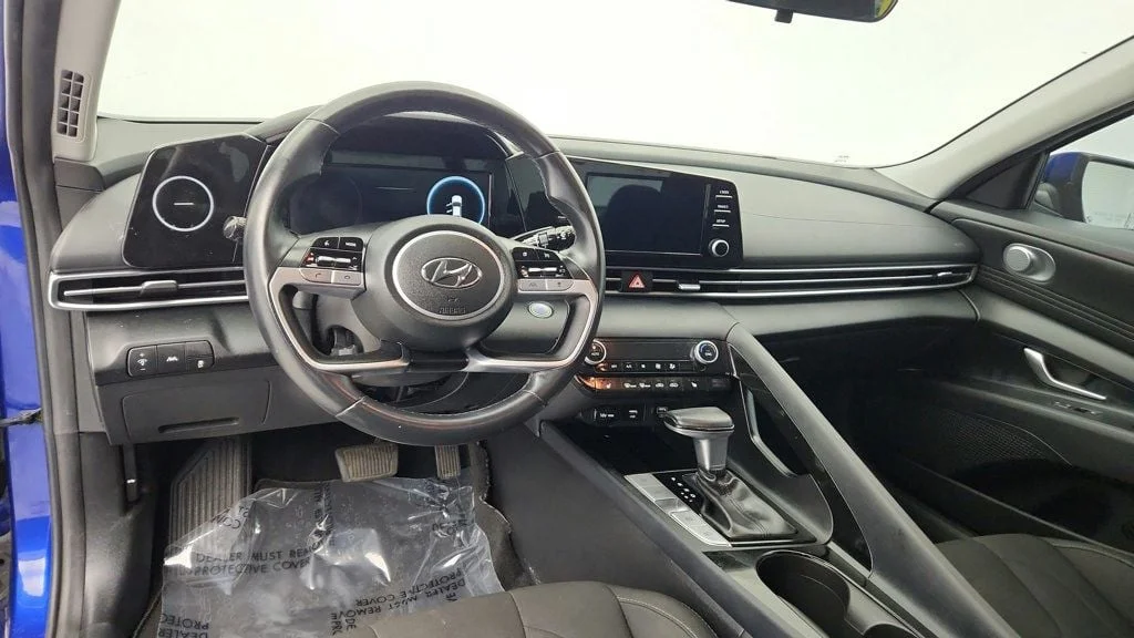 Used 2022 Intense Blue Hyundai SEL IVT w/ Convenience Package image 12