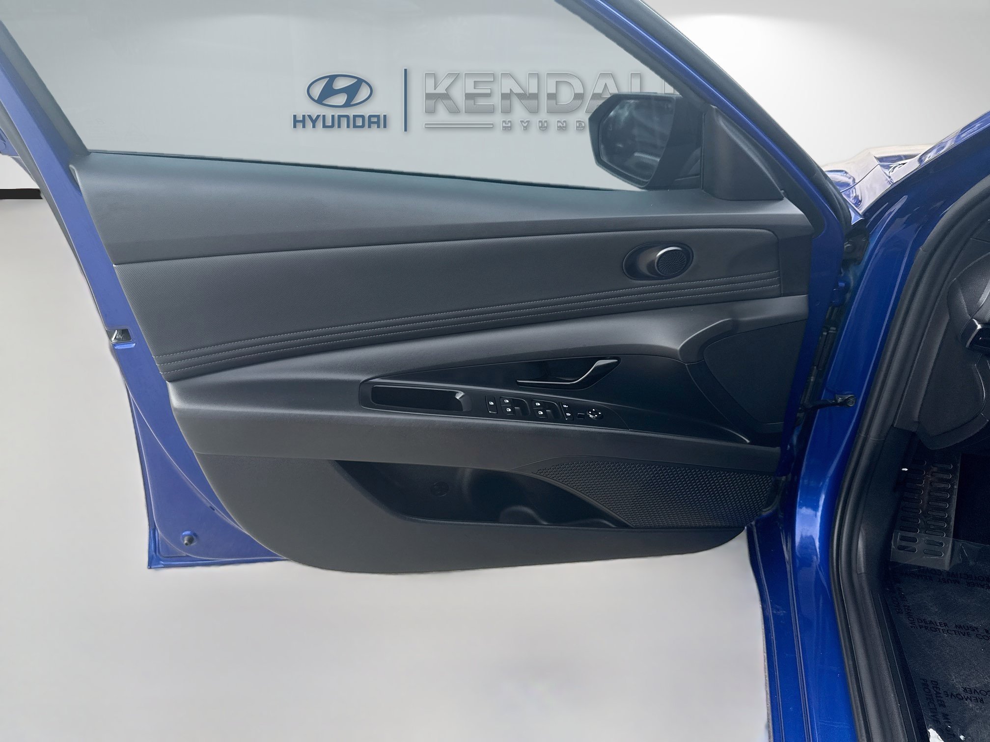 Used 2025 Intense Blue Hyundai SEL Sport image 17