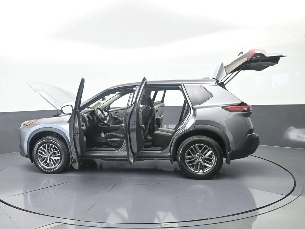 Used 2021 Gray Nissan S image 66