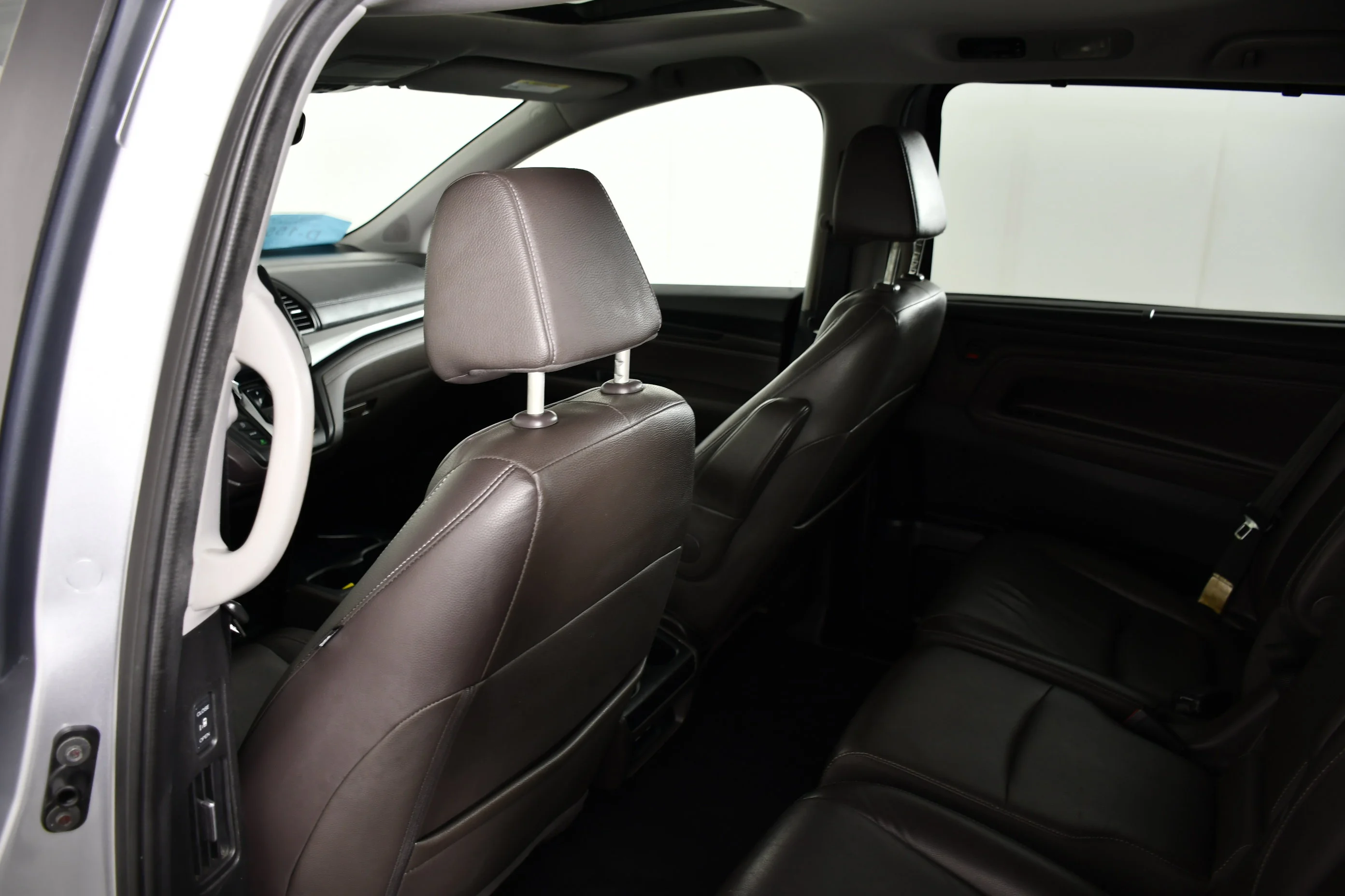 Used 2022 Lunar Silver Metallic Honda EX-L image 46