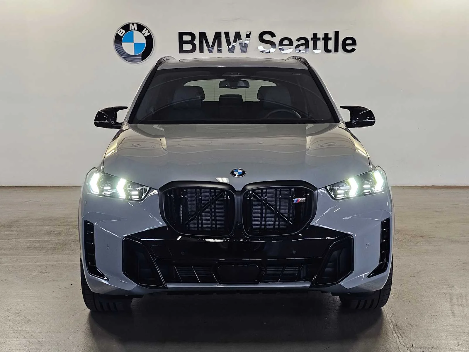 New 2026 Brooklyn Grey Metallic BMW M60i image 6
