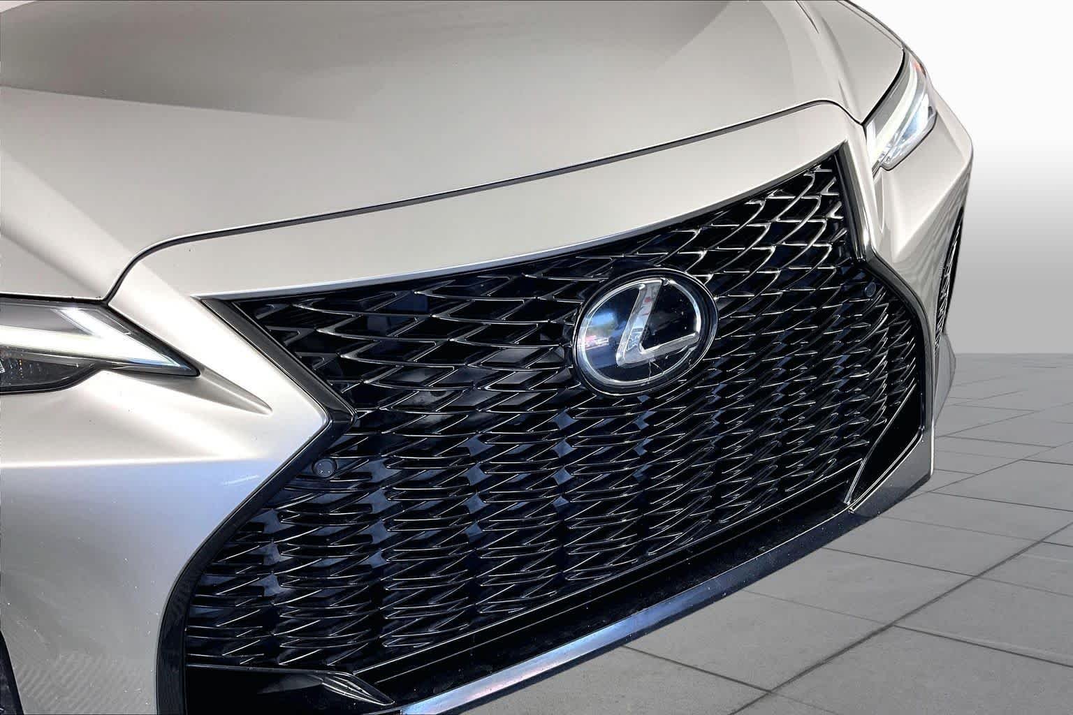 Used 2023 Atomic Silver Lexus F SPORT image 28