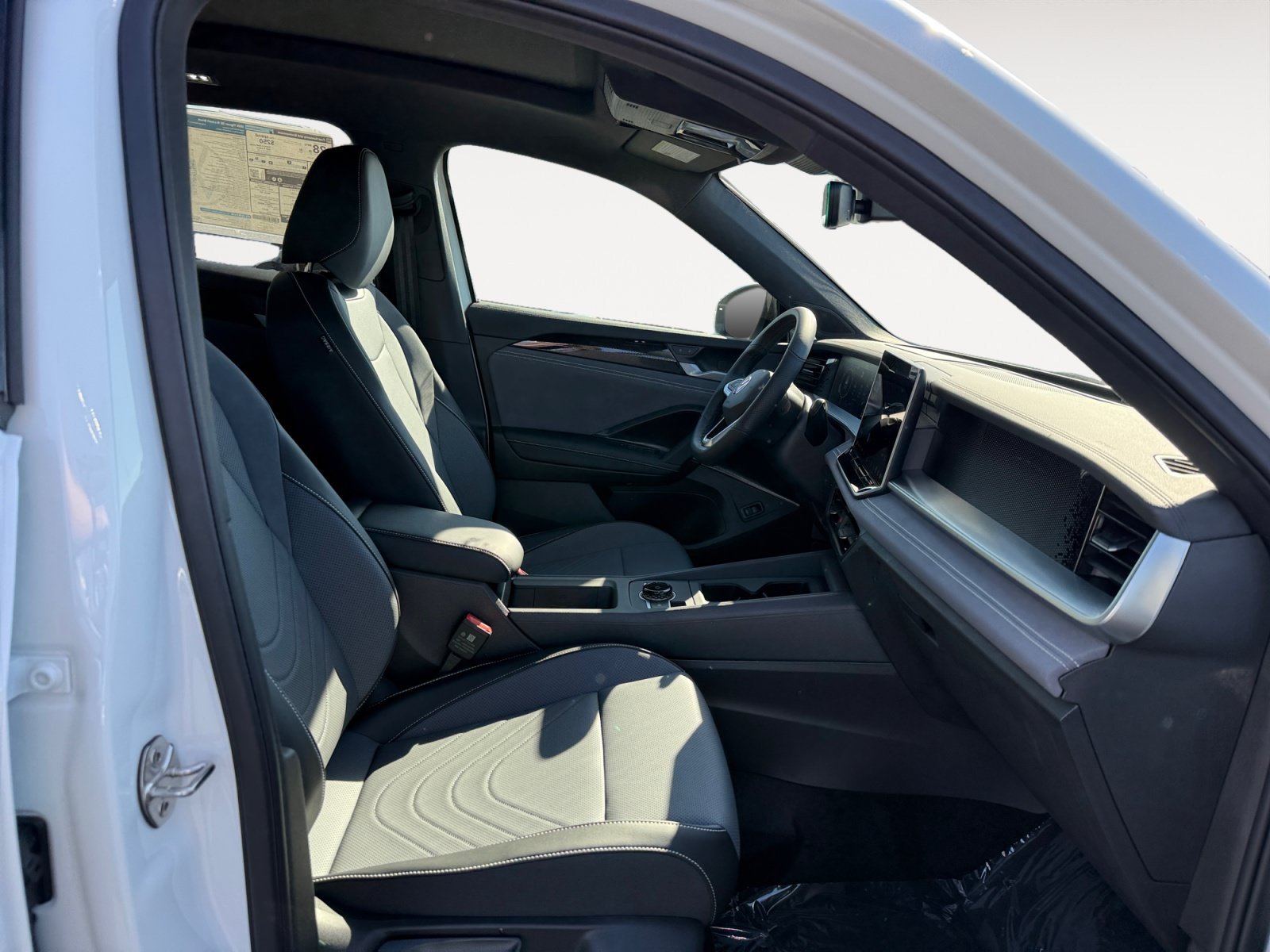 New 2026 Opal White Pearl Volkswagen SE R-Line Black image 19