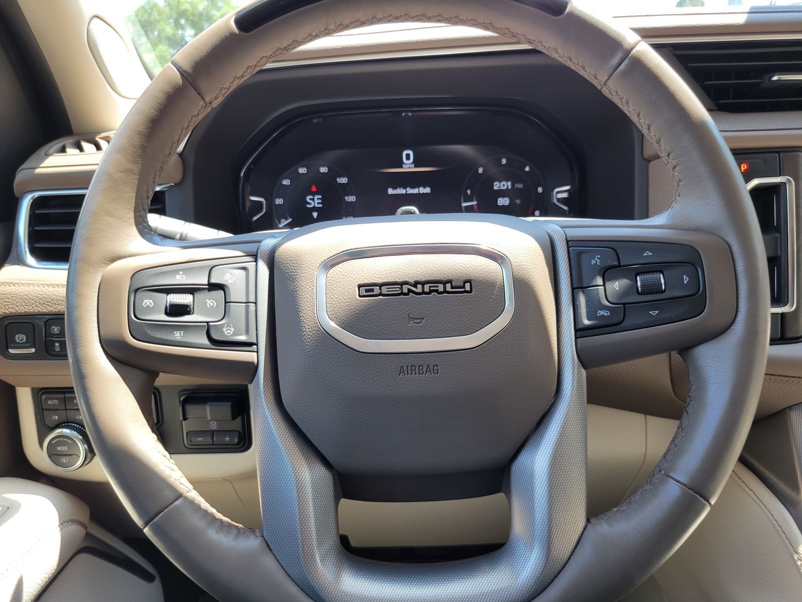 Used 2024 White GMC Denali image 14