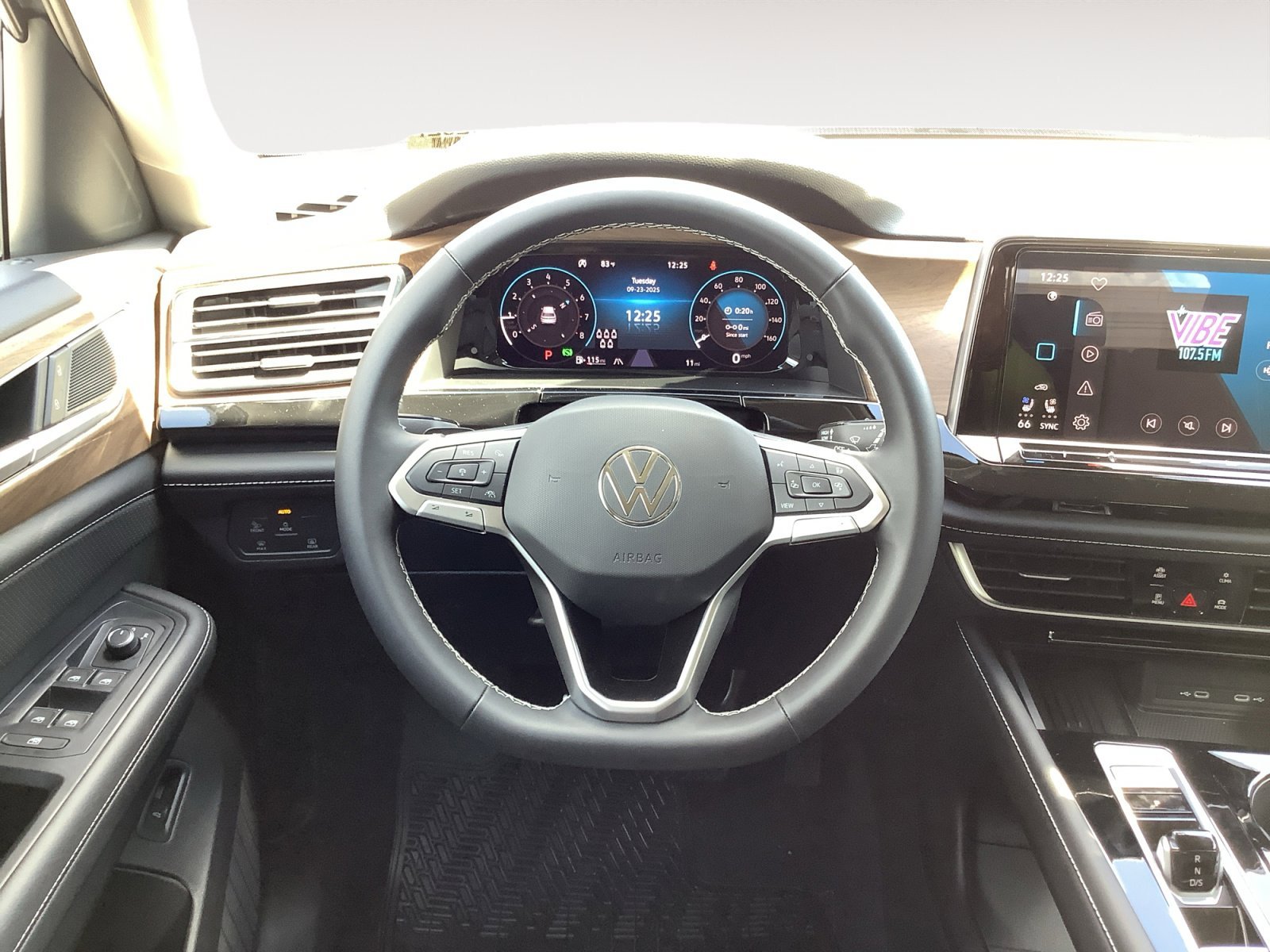 New 2026 Pure Gray Volkswagen 2.0T SE w/Technology image 15