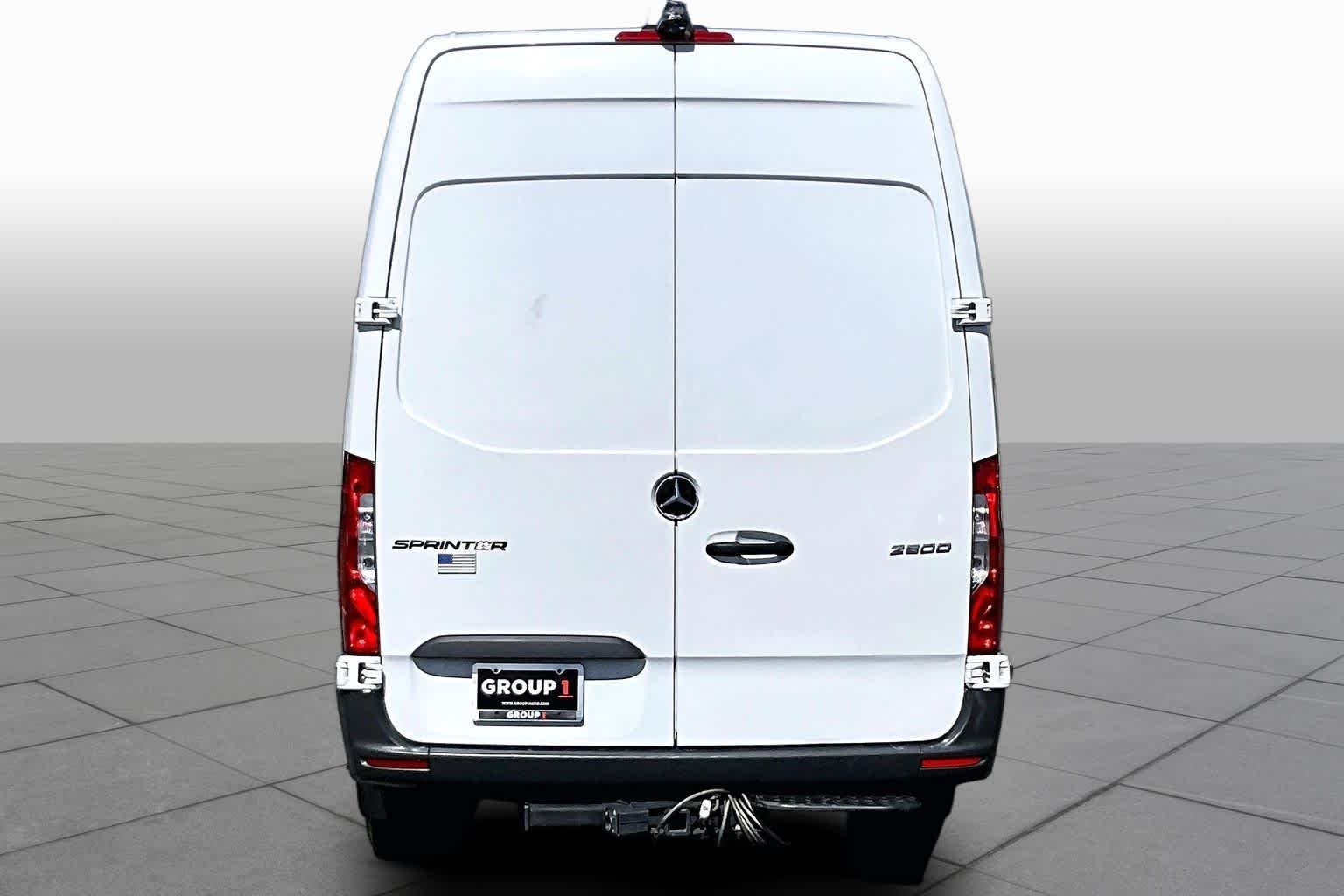 Used 2023 Arctic White Mercedes-Benz  image 5