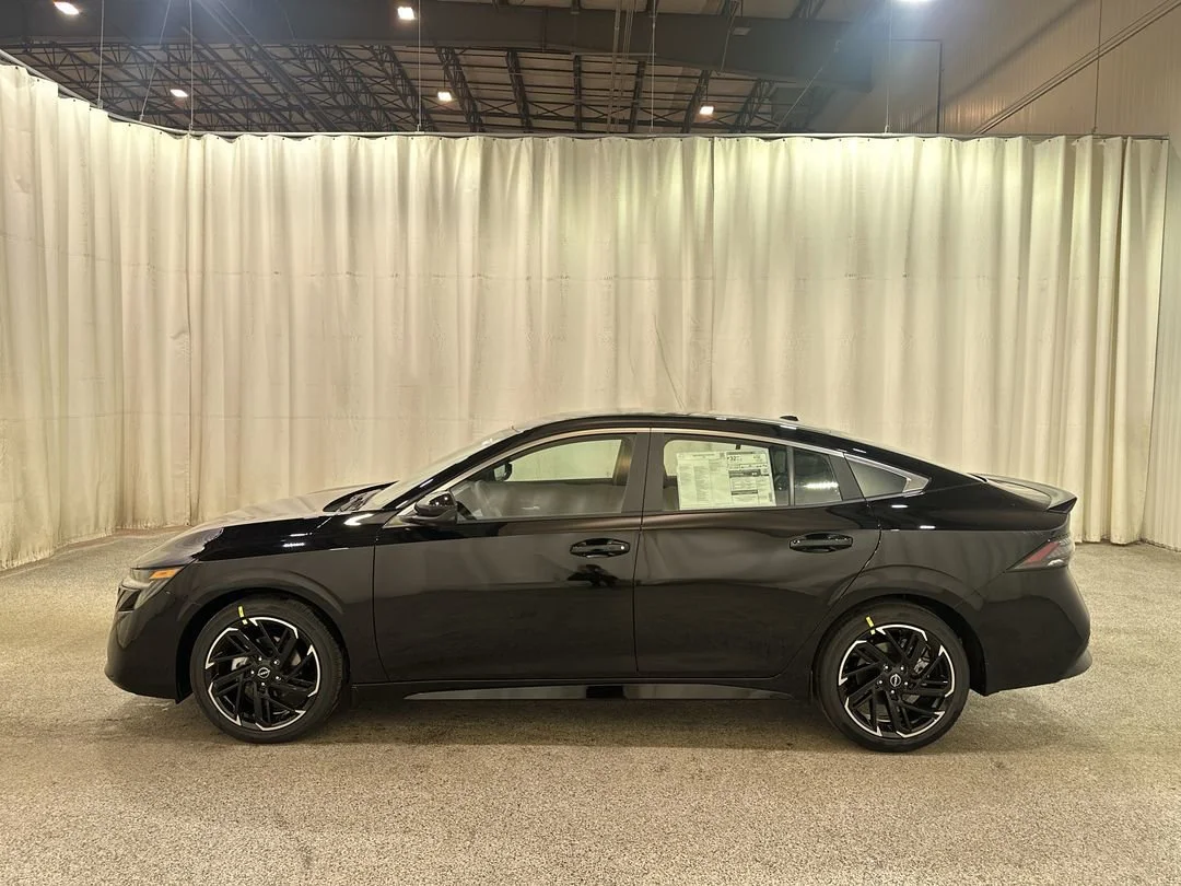 2026 Nissan Sentra SR - Photo 6