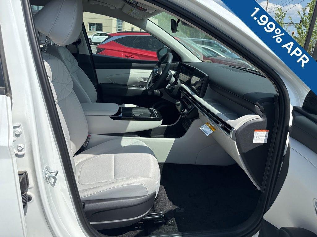 New 2026 White Hyundai Blue image 37