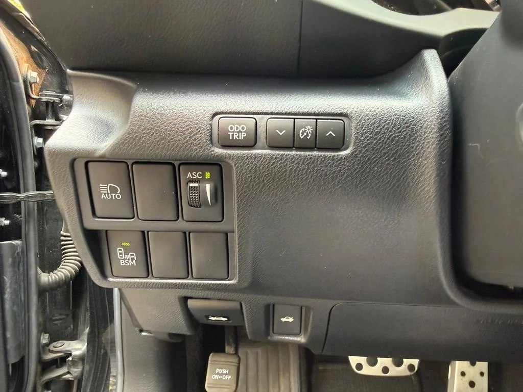 Used 2018 Caviar Lexus 300 image 18