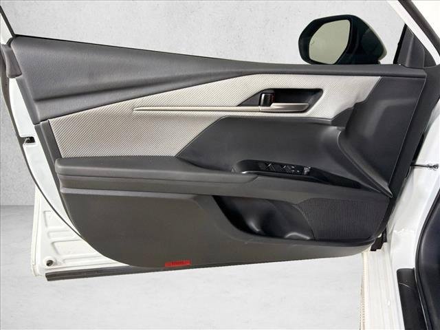 Certified Used 2025 ICE CAP Toyota  image 11