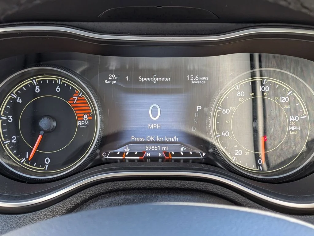 Used 2021 Silver Jeep Trailhawk image 15