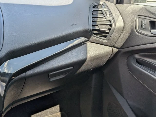 Used 2018 Gray Ford SE image 27