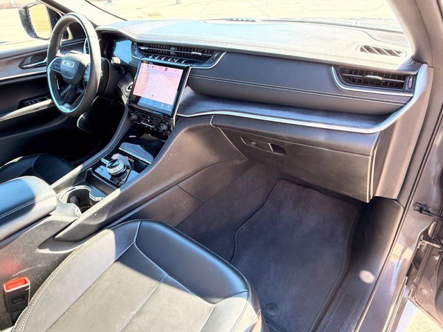 Certified Used 2024 Gray Jeep 4xe image 14