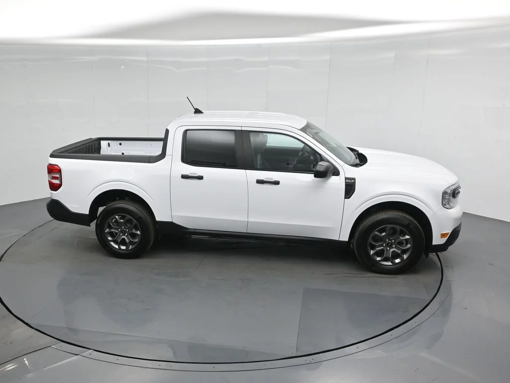 Certified Used 2023 White Ford XLT image 49