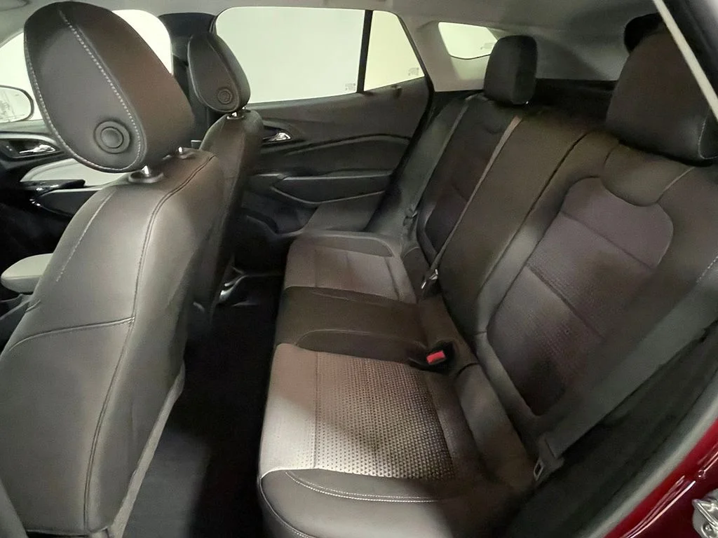 Used 2025 Red Chevrolet LT image 18