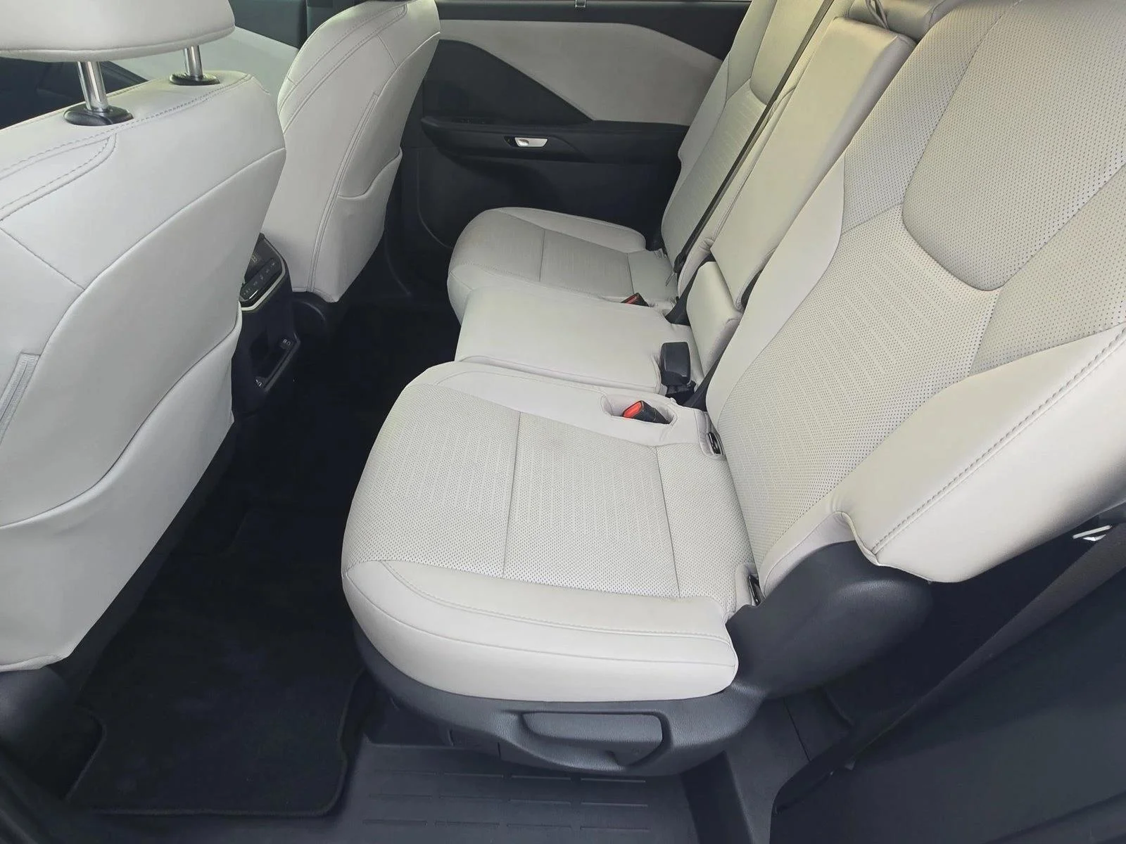 Certified Used 2025 Celestial Silver Metallic Lexus TX 350 Premium image 19