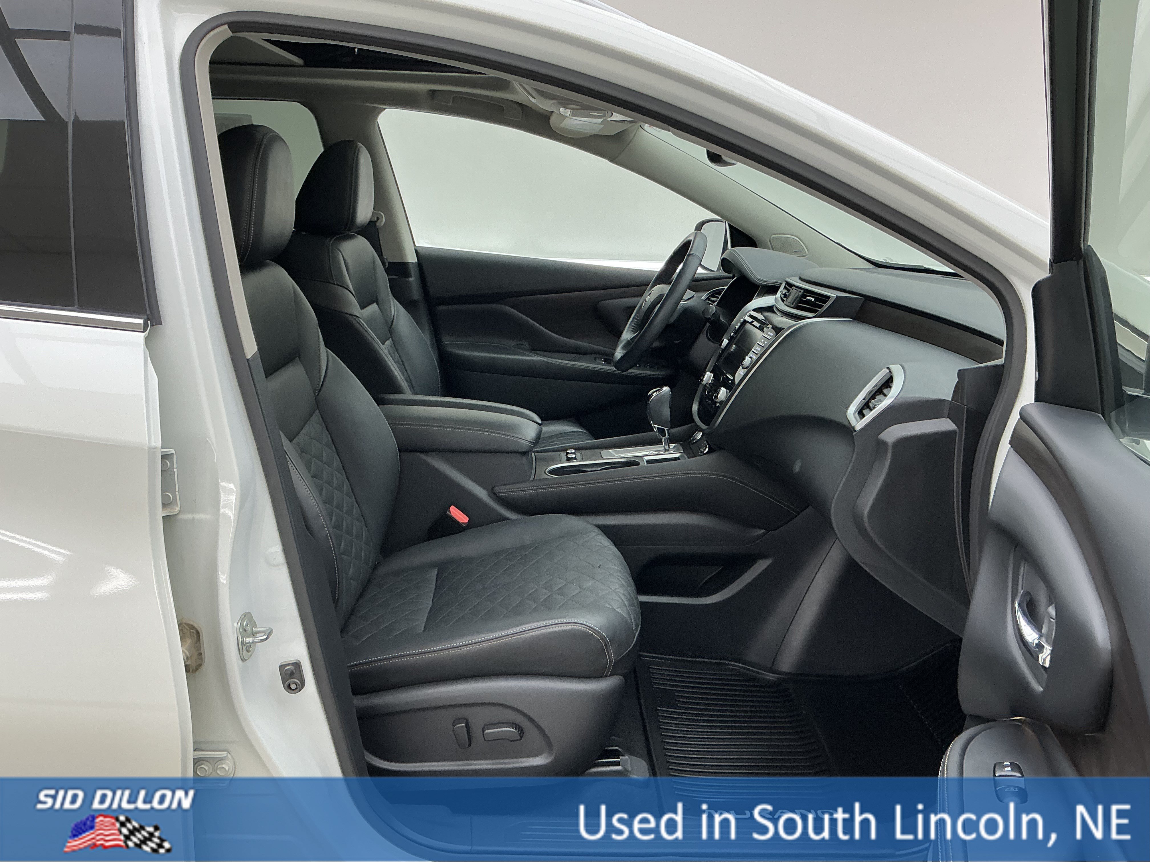 Used 2023 Pearl White Tricoat Nissan Platinum image 26
