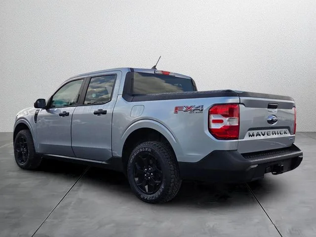 Used 2022 Silver Ford XLT image 3