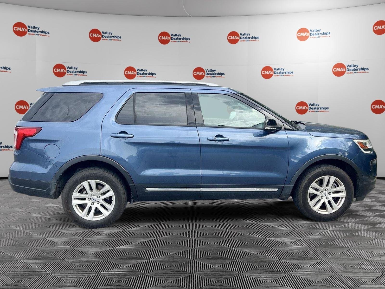 Used 2018 Blue Ford XLT image 24