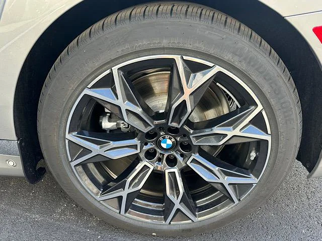 2026 BMW i7 60 - Photo 8