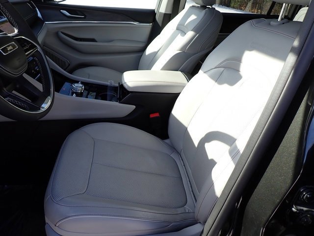 Used 2023 Gray Jeep Overland image 16