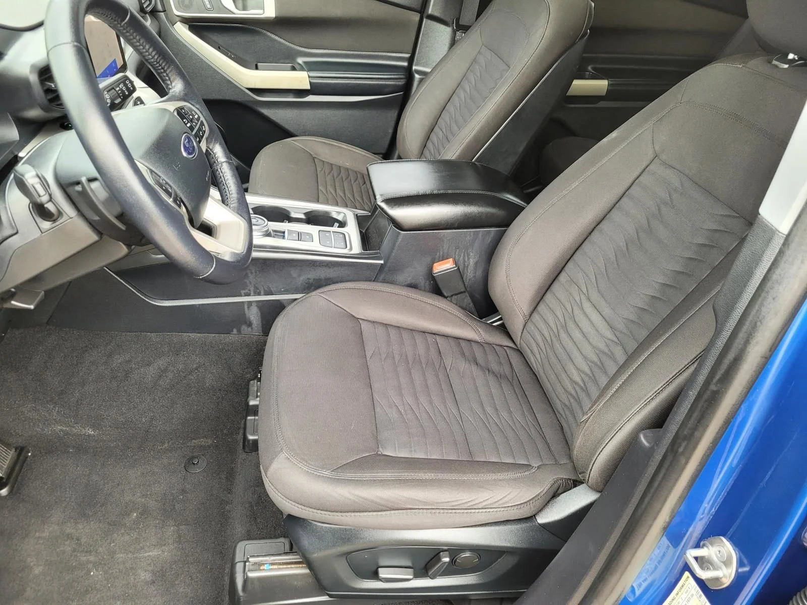 Used 2020 Blue Ford XLT image 23
