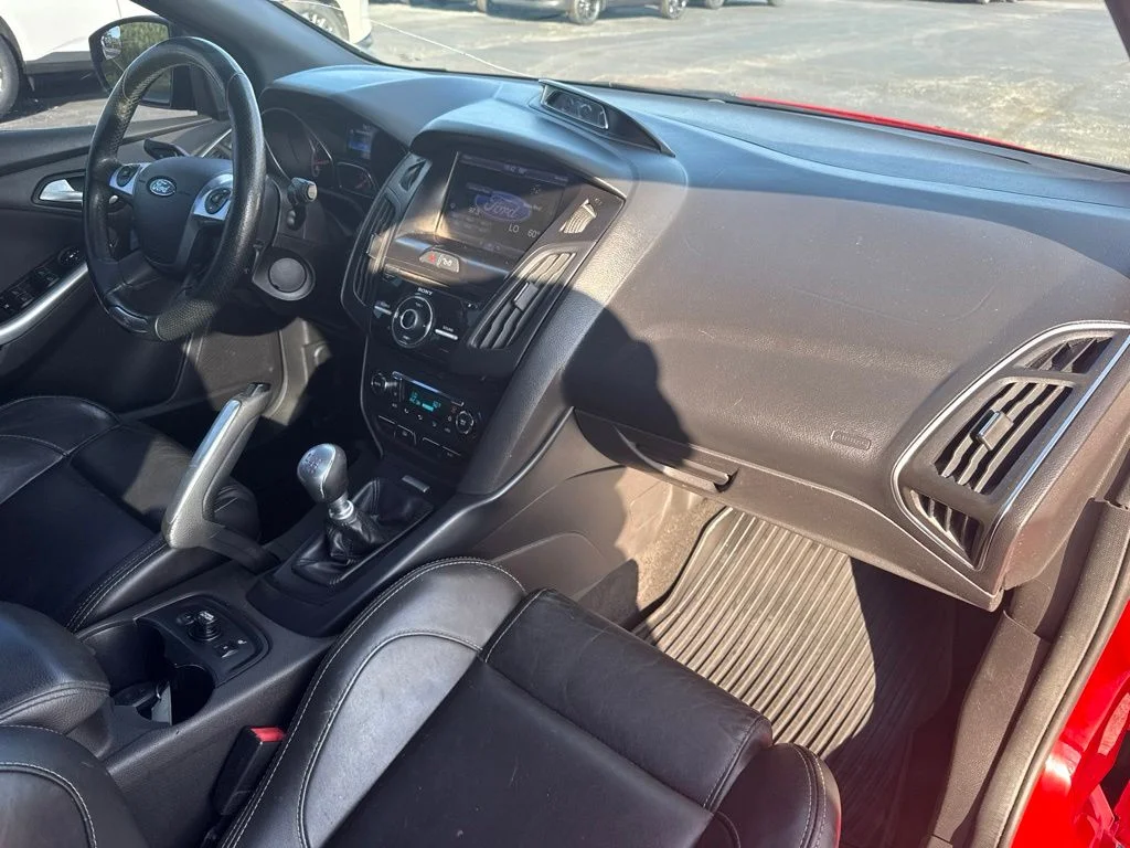 Used 2013 Red Ford ST image 17