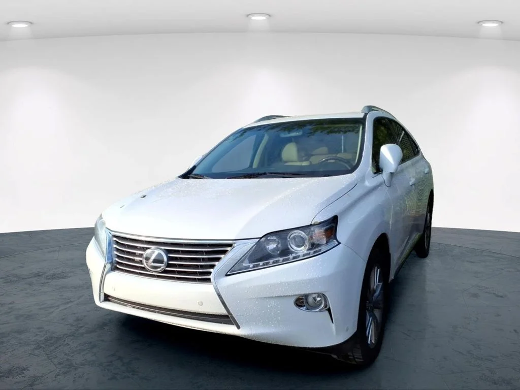 Used 2013  Lexus 350 image 2