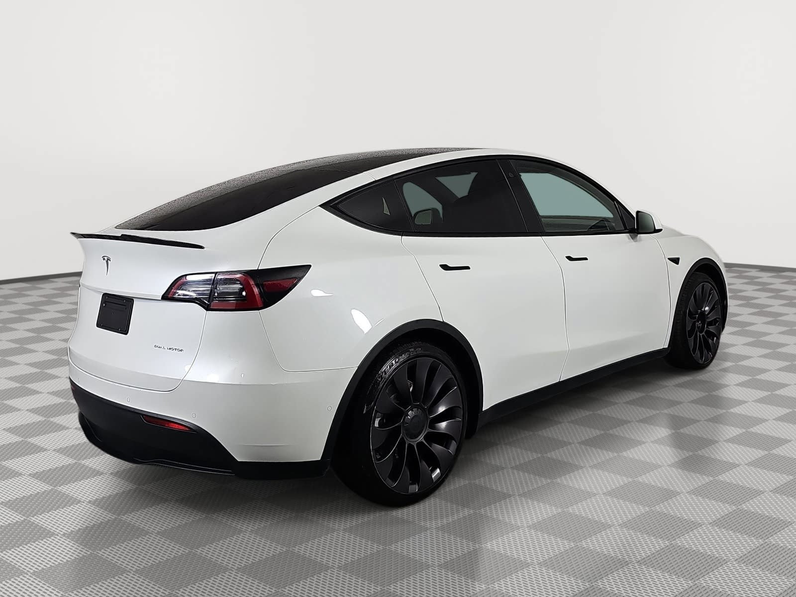 Used 2022 White Tesla Long Range image 8