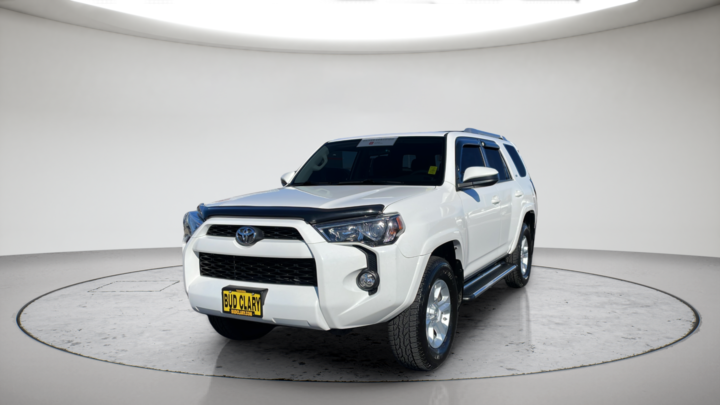 Certified Used 2017 White Toyota SR5 image 1