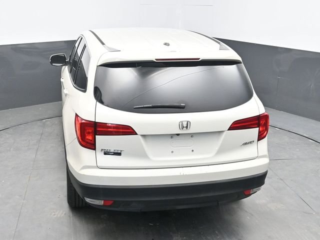 Used 2017 White Honda EX-L image 23