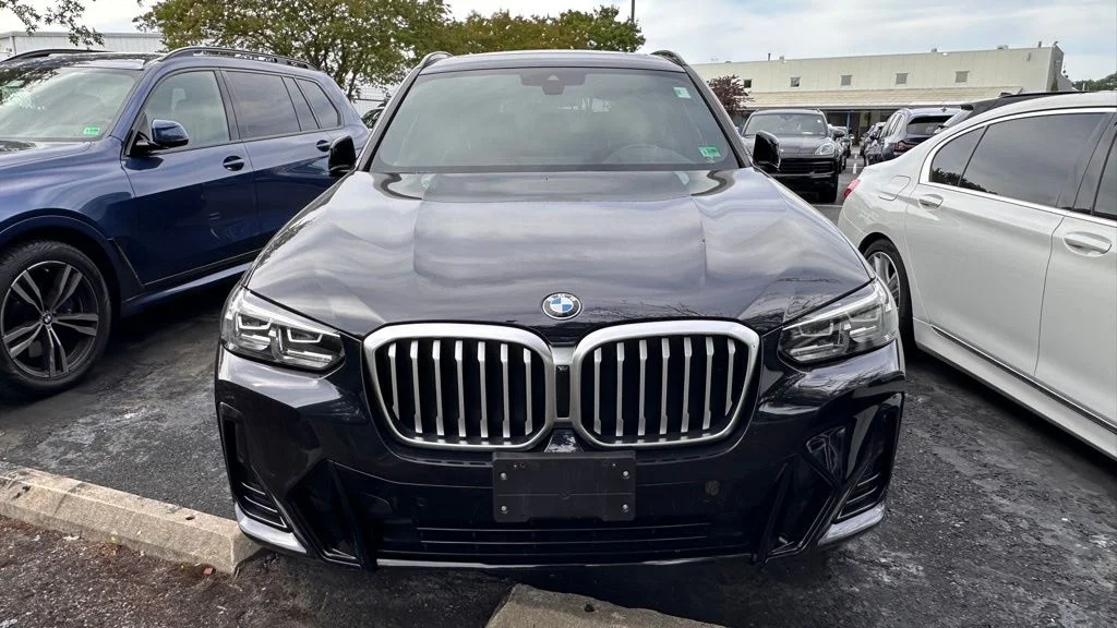 Certified Used 2023 Carbon Black Metallic BMW xDrive30i image 12