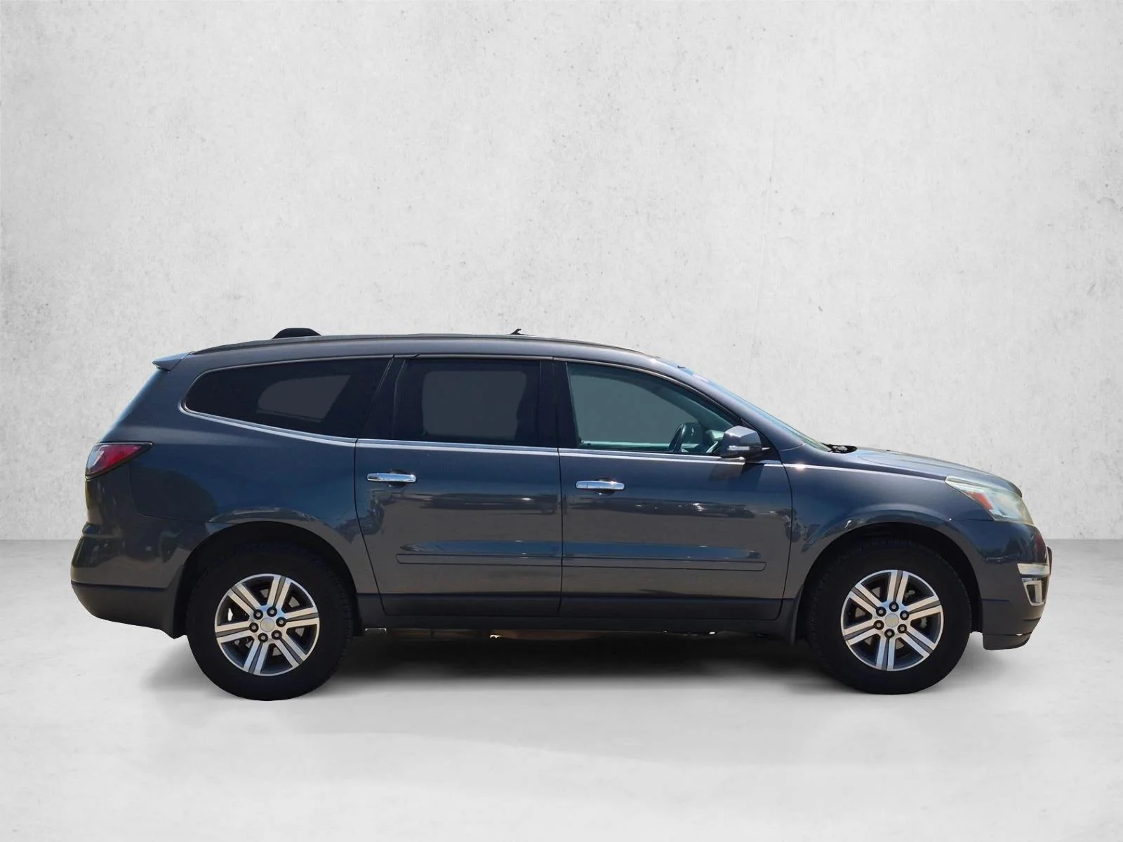 Used 2014 Cyber Gray Metallic Chevrolet LT image 4