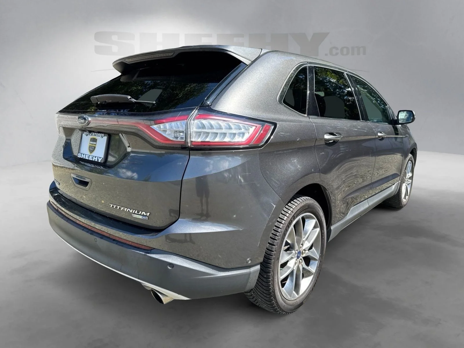 Used 2016 Magnetic Metallic Ford Titanium image 14
