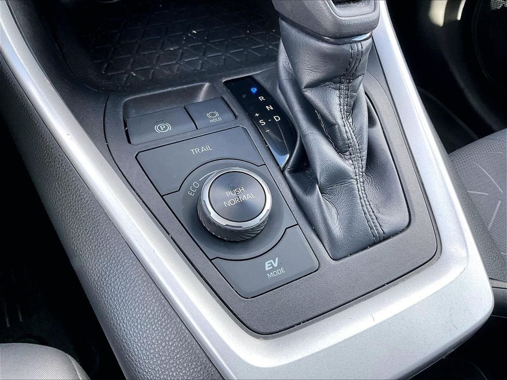 Used 2023 Silver Sky Metallic Toyota XLE image 34