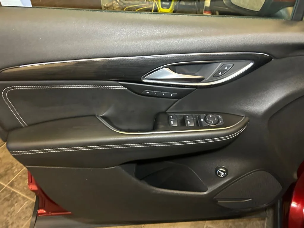 Used 2021 Cinnabar Buick Essence image 22
