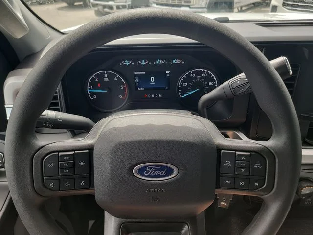 New 2026 Oxford White Ford XL image 27