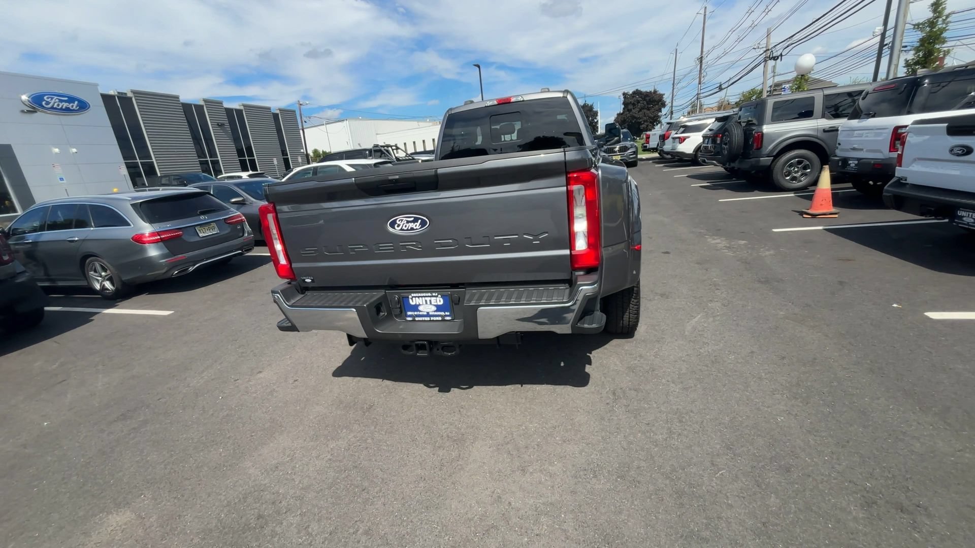 New 2027 Carbonized Gray Metallic Ford F-350® XL image 7