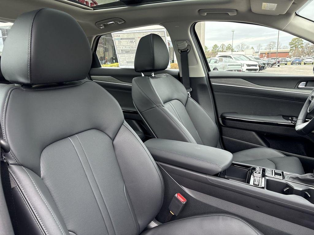 2025 Kia K5 EX - Photo 33