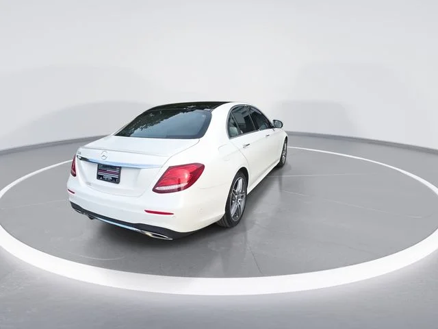 Used 2019  Mercedes-Benz E 300 image 8