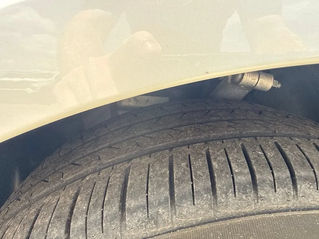 Used 2023  Tesla  image 32