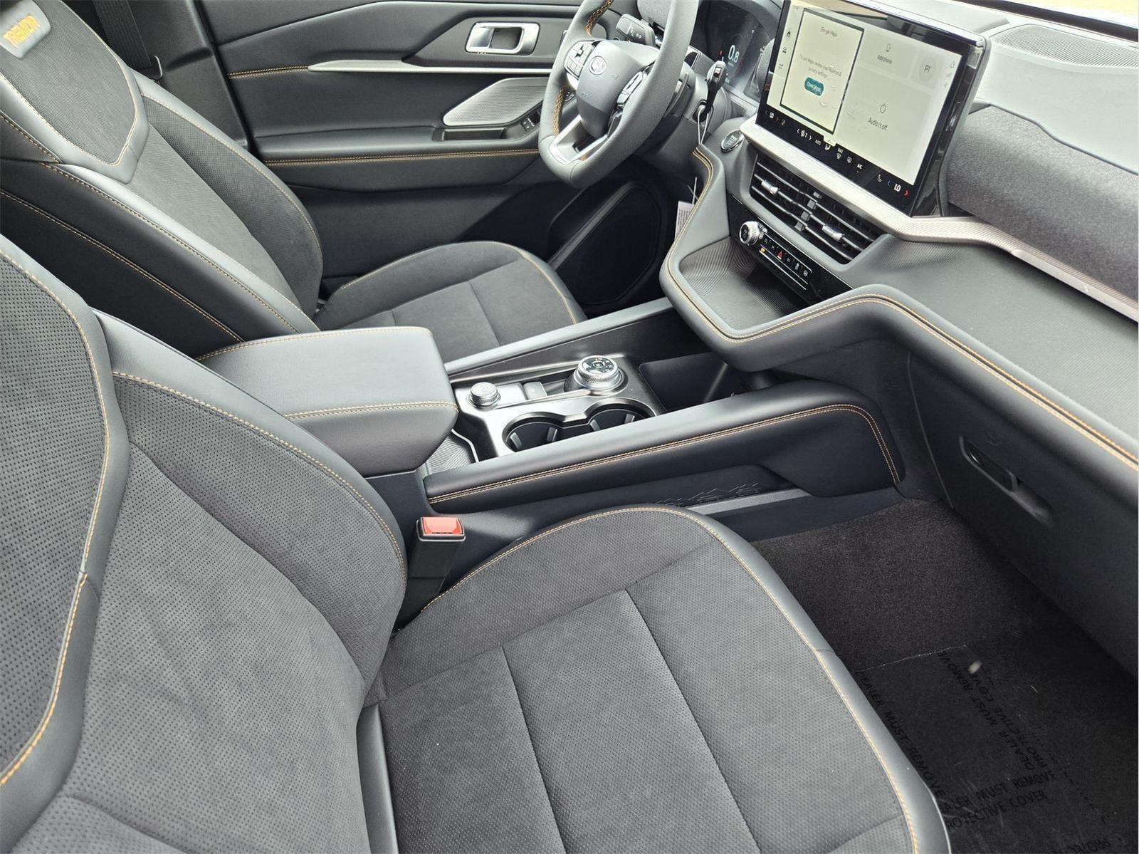 New 2026 Star White Metallic Tri-Coat Ford Tremor® image 9