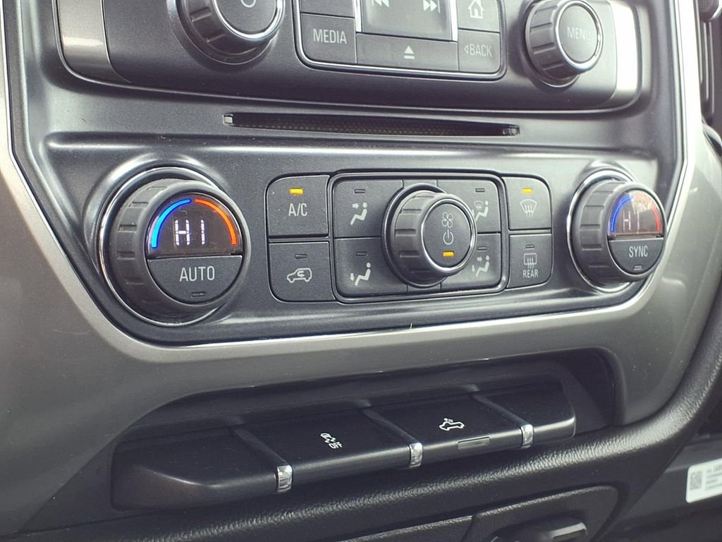 2018 Chevrolet Silverado 1500 LT - Photo 22
