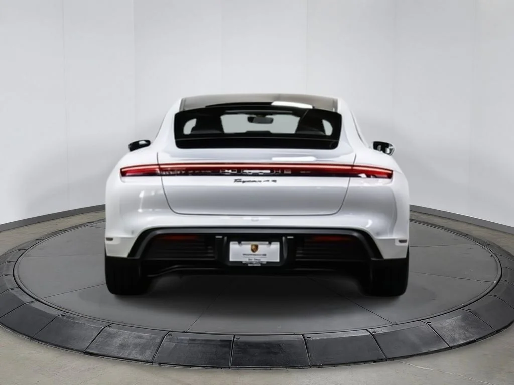 2025 Porsche Taycan S - Photo 6