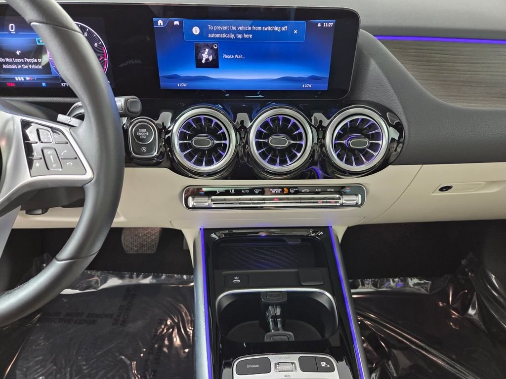 Certified Used 2025 Gray Mercedes-Benz GLA 250 image 21