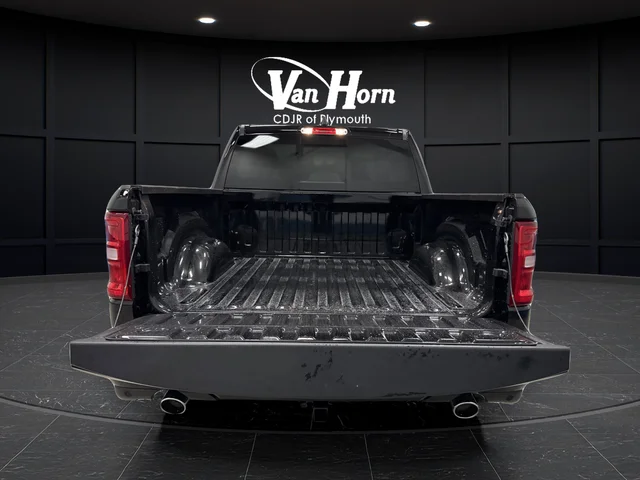 New 2026 Diamond Black Crystal Pearl-Coat Exterior Paint RAM Big Horn/Lone Star image 13