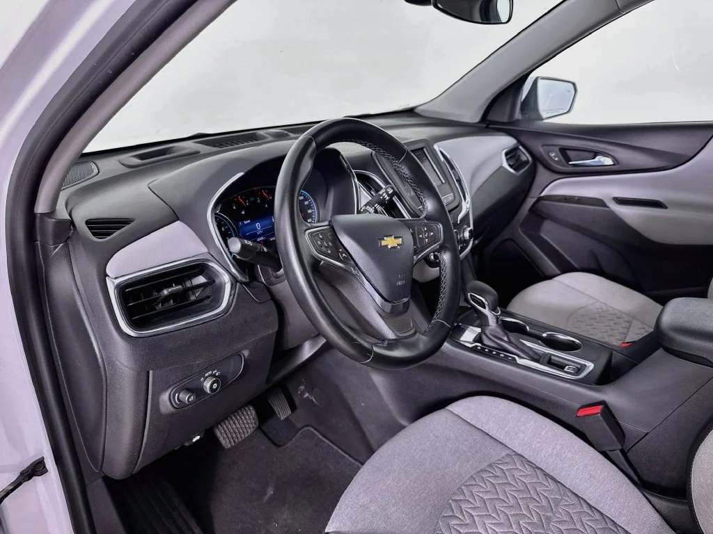Used 2024 White Chevrolet LT image 9